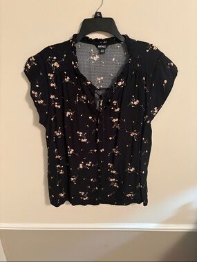 Women’s Floral Blouse